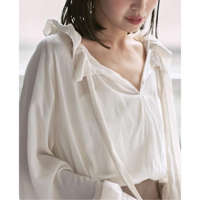 ノーブル（Noble）/《26SS先行予約》スタンドフリルボウタイブラウス