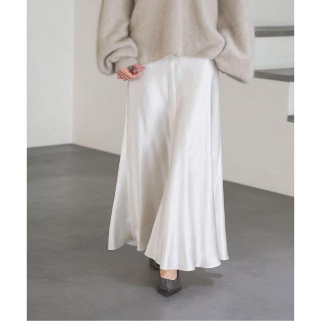 ノーブル（Noble）/《追加》バイヤスサテンフレアスカート