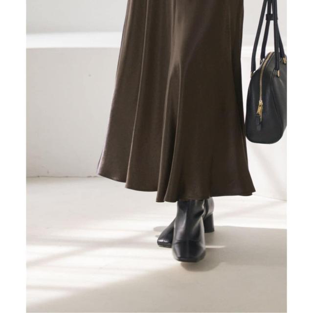 ノーブル（Noble）/《追加》バイヤスサテンフレアスカート