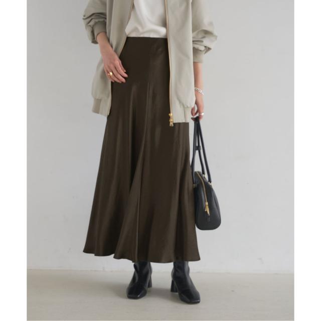 ノーブル（Noble）/《追加》バイヤスサテンフレアスカート