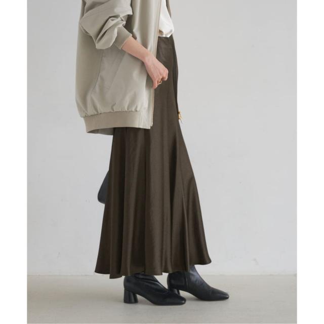 ノーブル（Noble）/《追加》バイヤスサテンフレアスカート