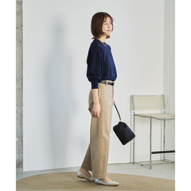 美品 LE TALON ルタロン Vカット フラット パンプス 23スクエアトゥ スクエアVカットフラット（その他シューズ）｜LE TALON
