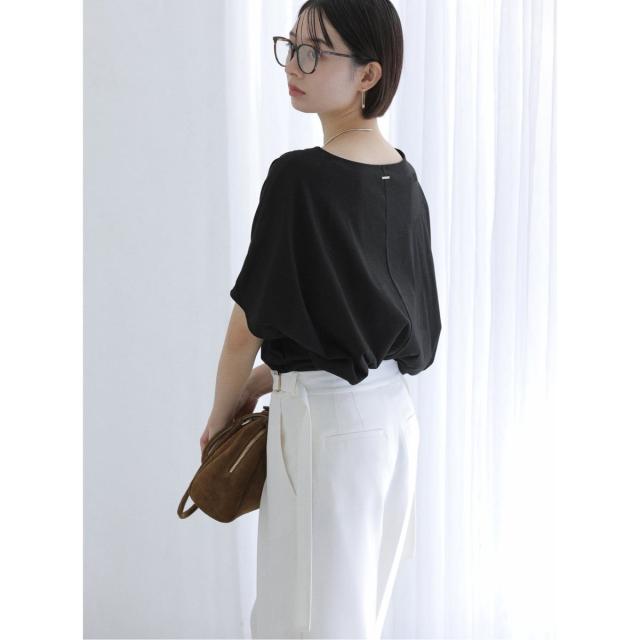 ラ トータリテ（La TOTALITE）/《WEB限定》【洗える】汗染み防止カーブヘムカットソー