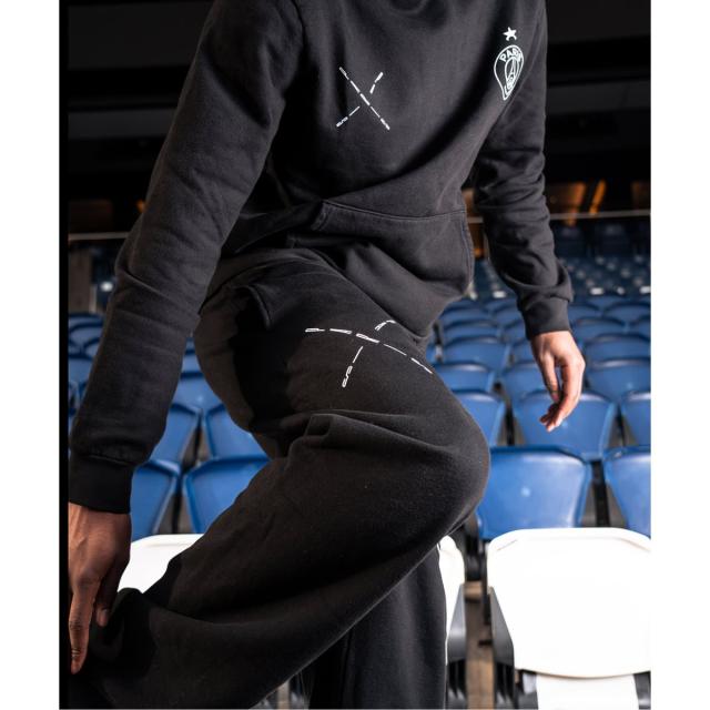 エディフィス（EDIFICE）/【Paris Saint−Germain / パリ・サン＝ジェルマン】PSG X XO SWEATP
