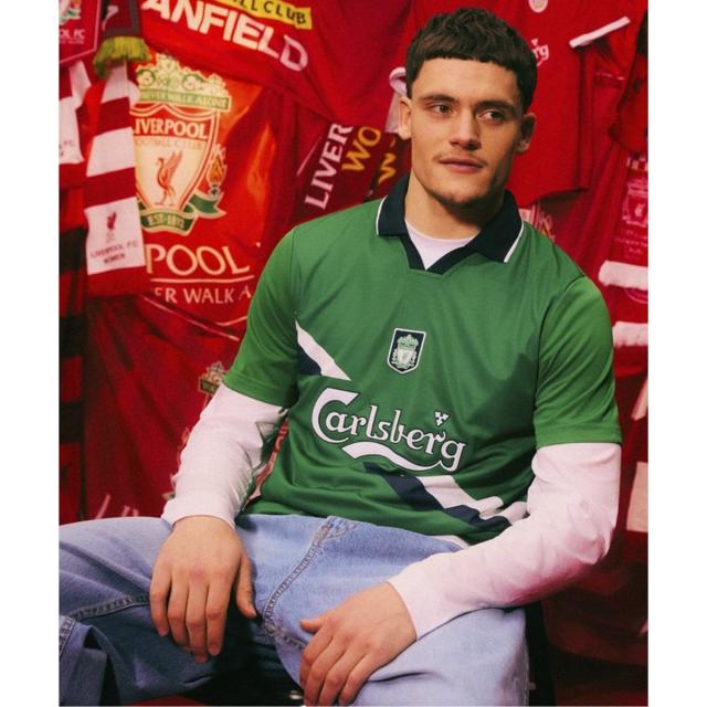 417 エディフィス（417 EDIFICE）/【Liverpool FC / リバプール FC】1999 − 2000 AWAY SHIRT