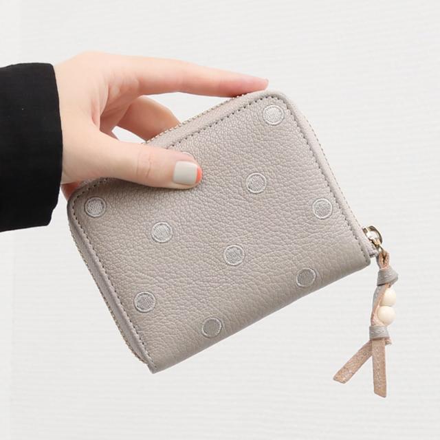 タグ付き ペルケ/ 牛革ドット刺繍L字パームフィット長財布 ブラウン型