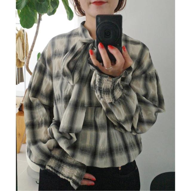 NEW】スピック＆スパン（Spick and Span）/オンブレボウタイブラウス