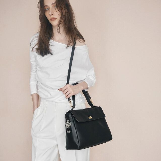 トプカピ（TOPKAPI）/スムースレザー ハチ 刺しゅう ショルダーバッグ