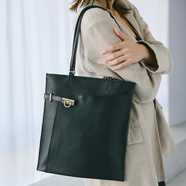 トプカピ（TOPKAPI）/【TREASURE TOPKAPI】ベルトデザイン レザー フラット トートバッグ A4対応