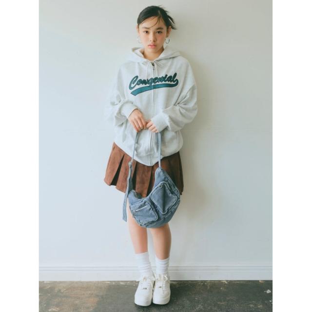 ラブトキシック（Lovetoxic）/アップリルーズZIPパーカの通販はau PAY