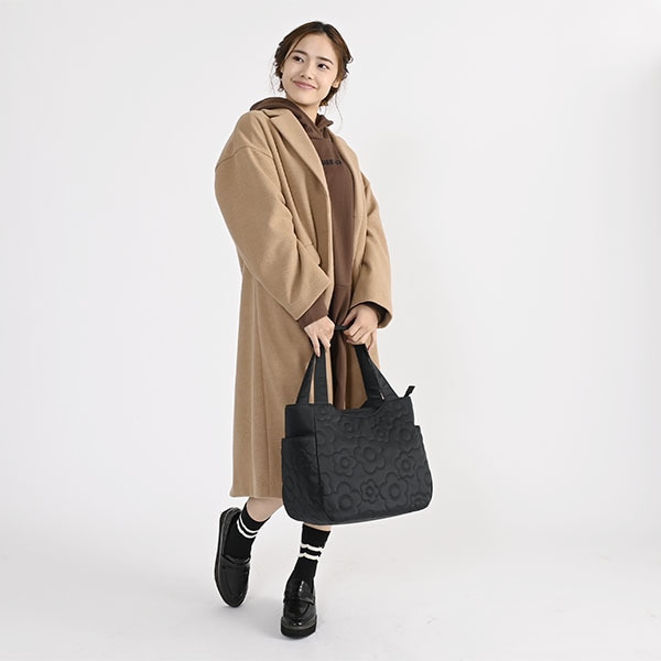 すぐにお届け◇*MARY QUANT*デイジーランダムキルト トート 楽天市場】デイジーランダムキルト トート／マリークワント
