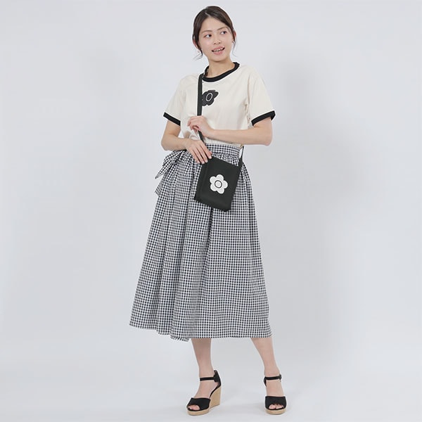 ☆MARY QUANT☆BIGデイジーニットジャカード*ショルダーバッグ 国内配送☆MARY QUANT☆BIGデイジーニットジャカード ショルダー