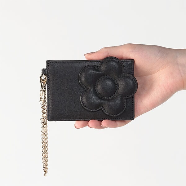 マリークワント（MARY QUANT）/ビッグデイジーパッチ シングルパスケース