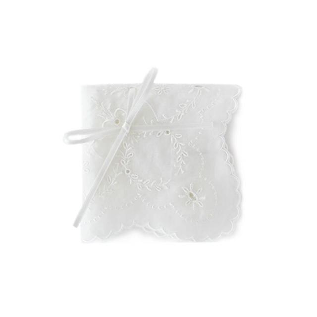 ブルーミング（BLOOMING）/【約30×30cm】ブライダル　刺繍ハンカチ　アイレットフラワー ブルーミング（BLOOMING）/【約30×30cm】ブライダル 刺繍ハンカチ