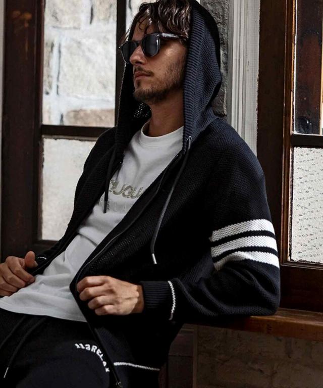 ウノピゥウノウグァーレトレ リラックス（1PIU1UGUALE3 RELAX）/1PIU1UGUALE3 RELAX バックロゴ鹿の子ニットパーカー