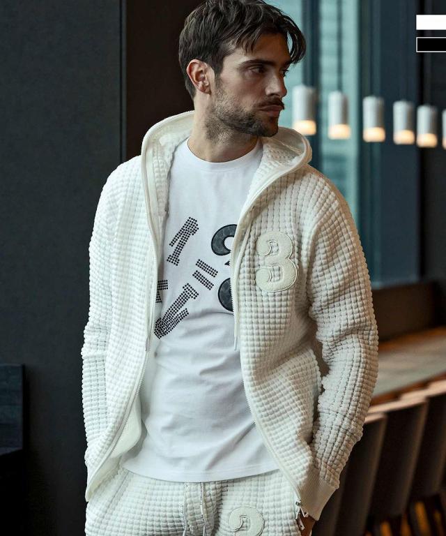 ウノピゥウノウグァーレトレ リラックス（1PIU1UGUALE3 RELAX）/1PIU1UGUALE3 RELAX 3ロゴワッフルジップパーカー