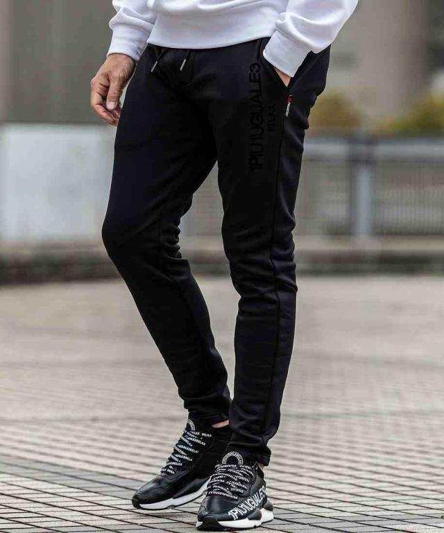 ウノピゥウノウグァーレトレ リラックス（1PIU1UGUALE3 RELAX）/1PIU1UGUALE3 RELAX ポーラテック縦ロゴロングパンツ