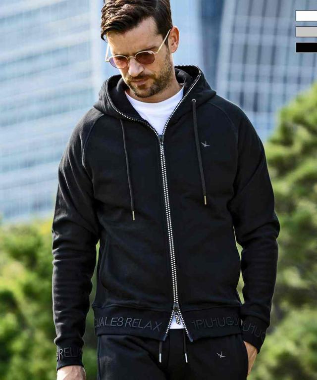 ウノピゥウノウグァーレトレ リラックス（1PIU1UGUALE3 RELAX）/1PIU1UGUALE3 RELAX リブ刺繍ラインストーンジップフーディー