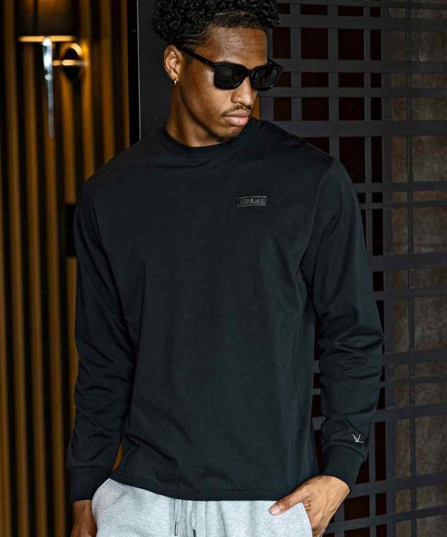 ウノピゥウノウグァーレトレ リラックス（1PIU1UGUALE3 RELAX）/1PIU1UGUALE3 RELAX プレートロゴロングTシャツ