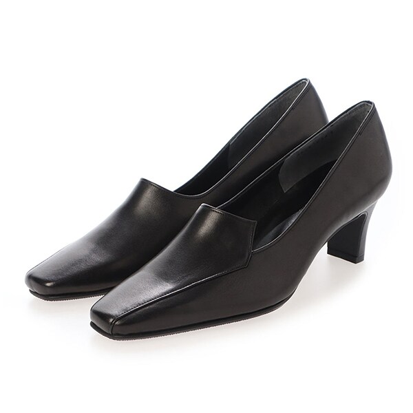 ミッシー デ ミッシー（missy des missy）/ サイドのカッティングが綺麗なスクエアトゥパンプス