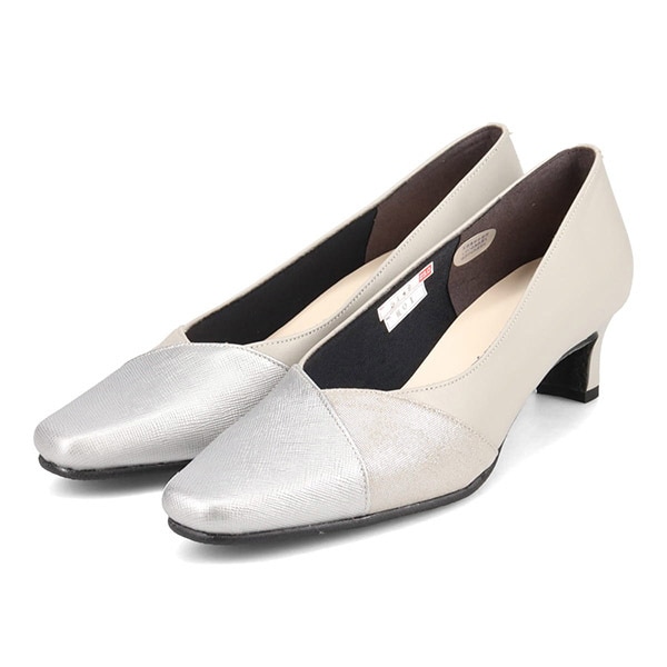 ミッシー デ ミッシー（missy des missy）/Vカットラインが綺麗な