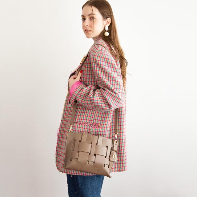 ユー（U）/■TVドラマ着用■fenetre【フネートル】ショルダーバッグ/ポーチ付き