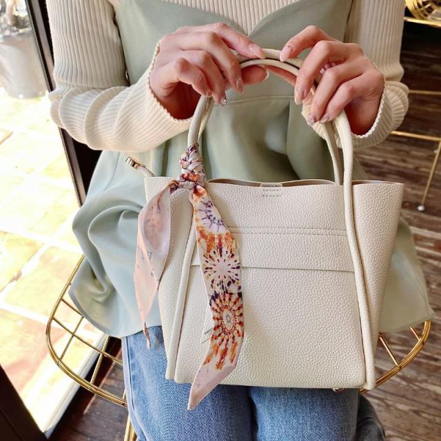 LOUIS VUITTON ルイ・ヴィトン ポルトドキュマンヴェルティカル