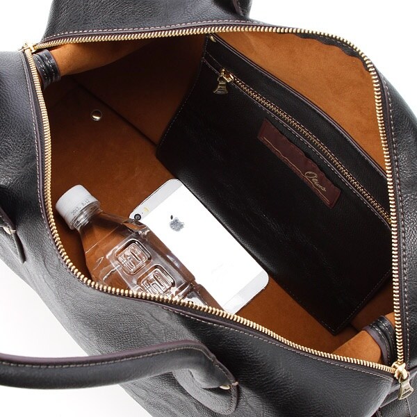 オティアス（Otias）/【雑誌掲載】シンプルシュリンクレザータイプ