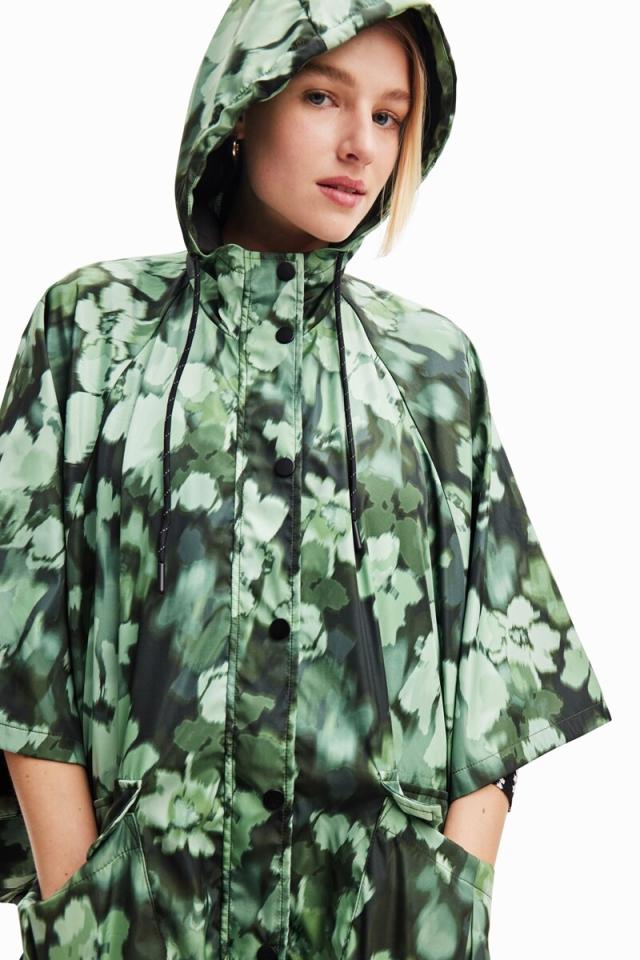 デシグアル（Desigual）/カモフラージュ フードレインコートの通販はau