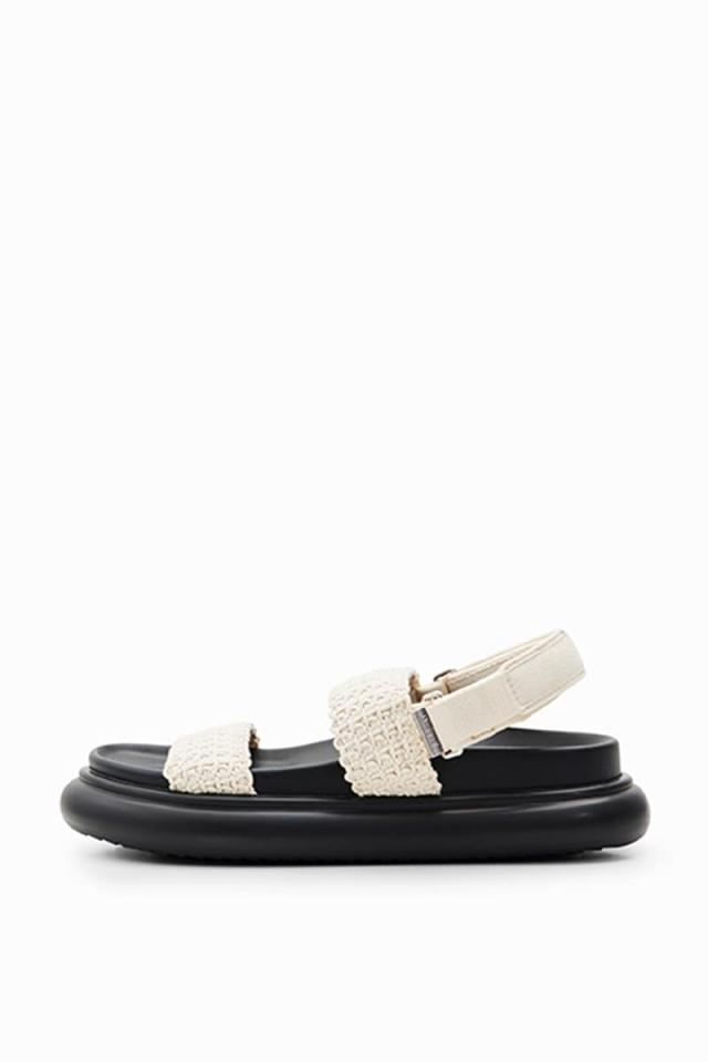 デシグアル（Desigual）/クロシェ編みストラップ 厚底サンダル