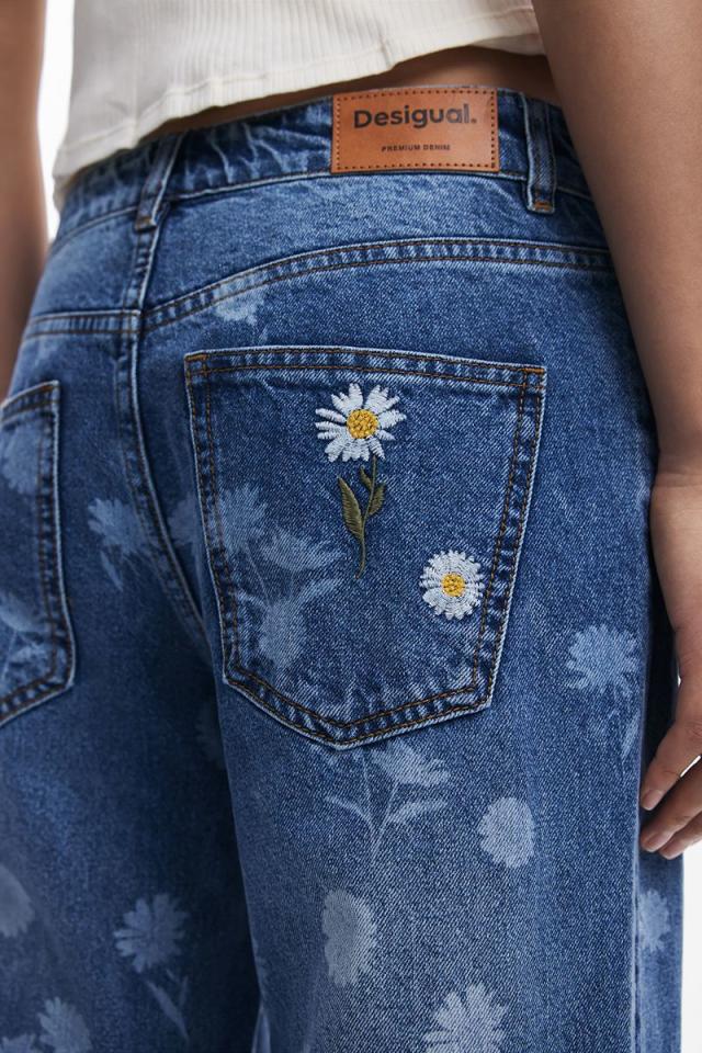 デシグアル（Desigual）/【6サイズ展開/34/44】フラワー刺繍ストレートデニムパンツ Desigual デシグアル デニム 34サイズ 6サイズ展開/34/44】フラワー