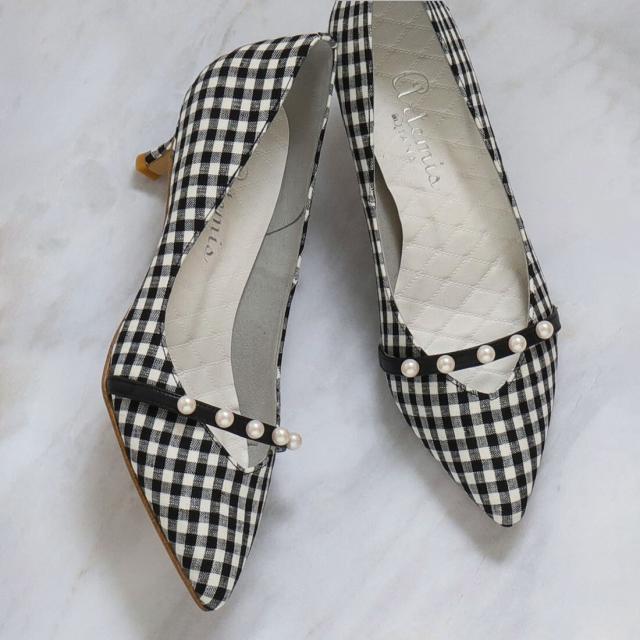 アルテミス by ダイアナ（artemis by DIANA）/パールストラップVカットパンプスの通販は