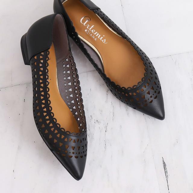 アルテミス by ダイアナ（artemis by DIANA）/レーザーカットフラット