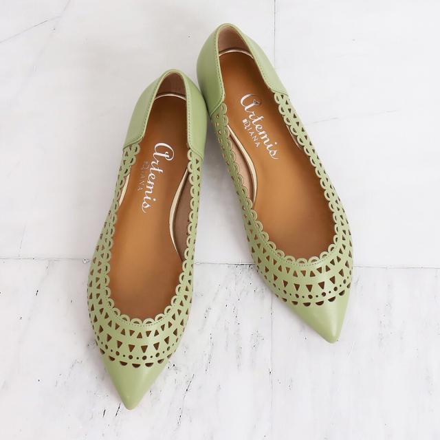 アルテミス by ダイアナ（artemis by DIANA）/レーザーカットフラット