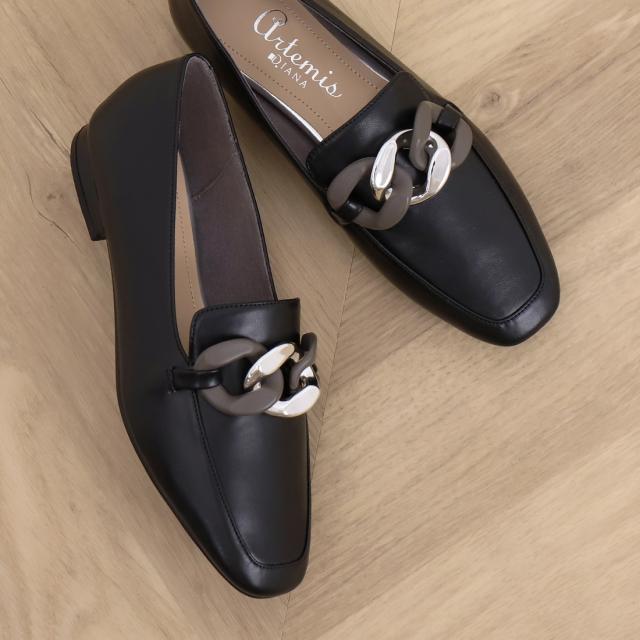 アルテミス by ダイアナ/【23春夏新作】スクエアトゥビッグチェーンローファーの通販は