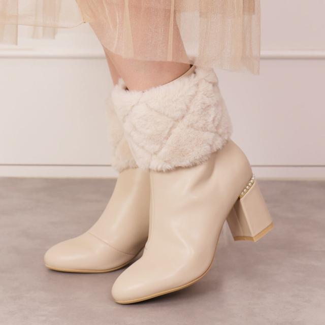 アルテミス by ダイアナ（artemis by DIANA）/2WAY　ファー付きパールヒールショートブーツ《雑誌掲載商品》