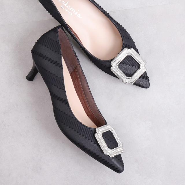 アルテミス by ダイアナ（artemis by DIANA）/【25秋冬新作】ビジューバックル　ポインテッドトゥパンプス アルテミス by ダイアナ（artemis by DIANA）/【25秋冬新作】ビジュー