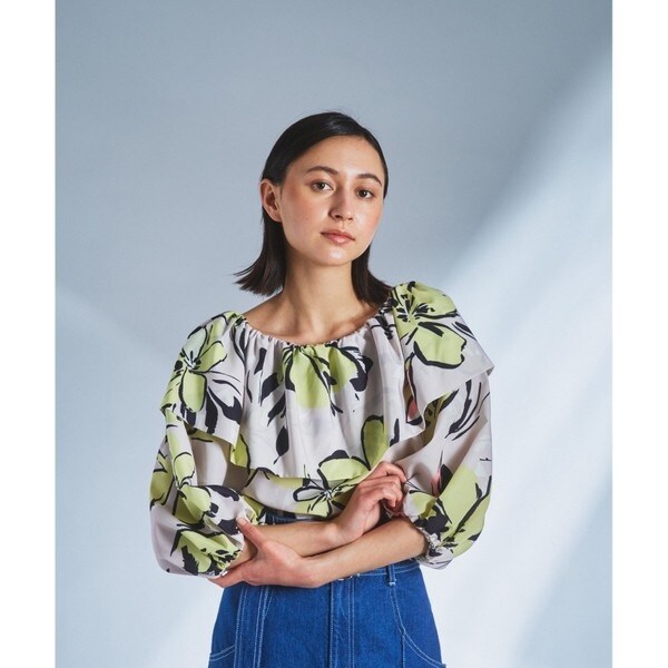 グレースコンチネンタル（GRACE CONTINENTAL）/ビッグフラワーフリルトップ