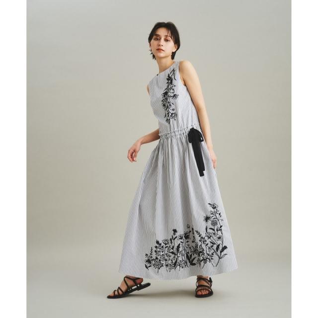 美品／グレースコンチネンタル／ロングワンピース／マキシワンピース／刺繍 セール】 ストライプ刺繍ワンピース （ロング・マキシ丈ワンピース