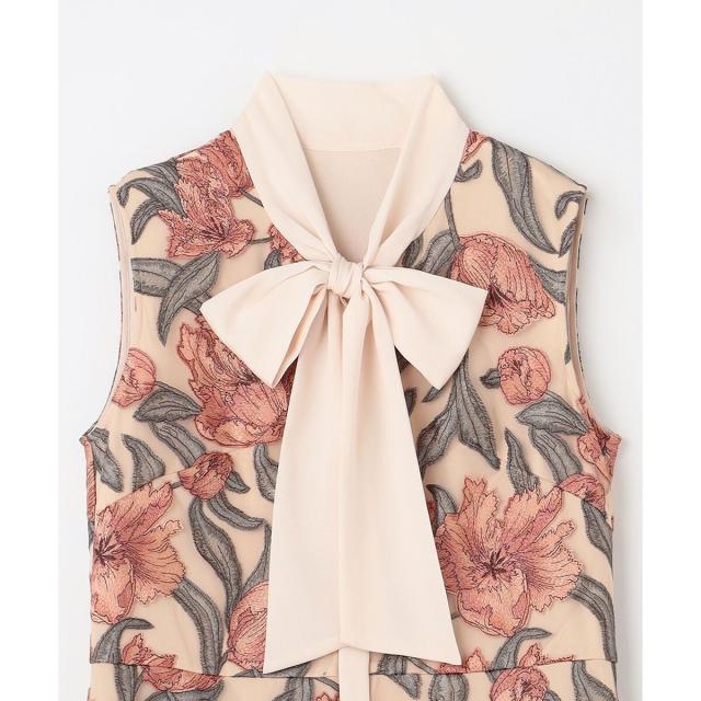 グレースコンチネンタル（GRACE CONTINENTAL）/フラワー刺繍ミディ