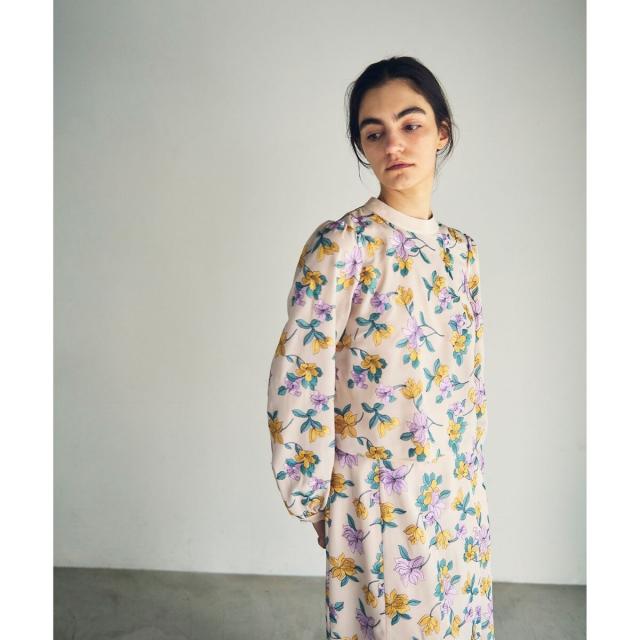 AP5 GRACECONTINENTAL　フラワー刺繍ショートTOP セール】 フラワー刺繍ショートトップ （シャツ・ブラウス