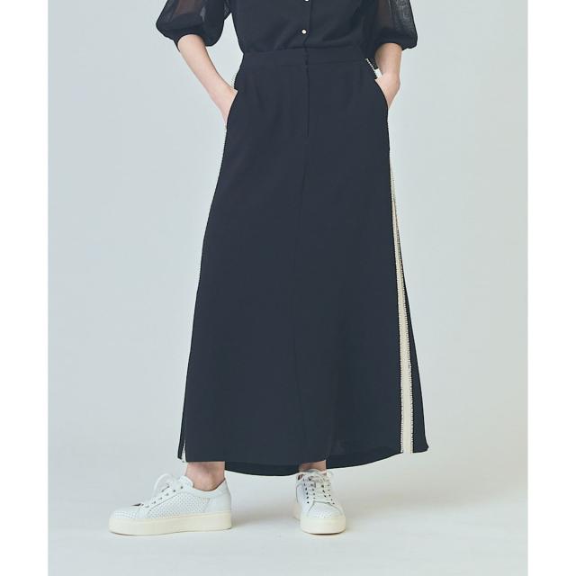 グレースコンチネンタル（GRACE CONTINENTAL）/ラインビジューロングスカート