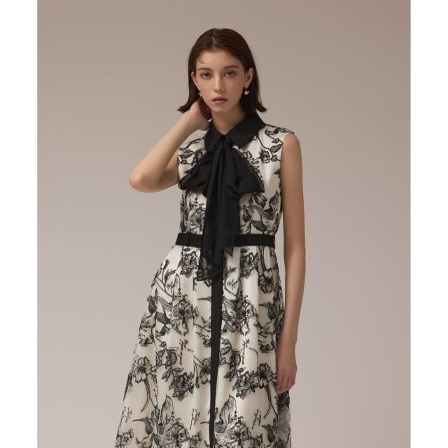 グレースコンチネンタル（GRACE CONTINENTAL）/フラワー刺繍ボウタイ