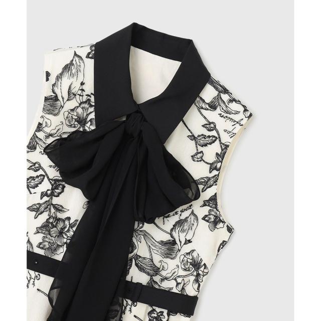 グレースコンチネンタル（GRACE CONTINENTAL）/フラワー刺繍ボウタイ