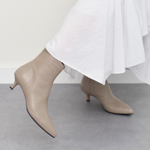 ファビオ ルスコーニ(FABIO RUSCONI)/Fabio Rusconi◆4.5cmヒール◆ポインテッドトウプレーンショートブーツの通販は