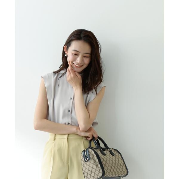 エヌ ナチュラルビューティーベーシック/配色ボタンショルダースリーブ