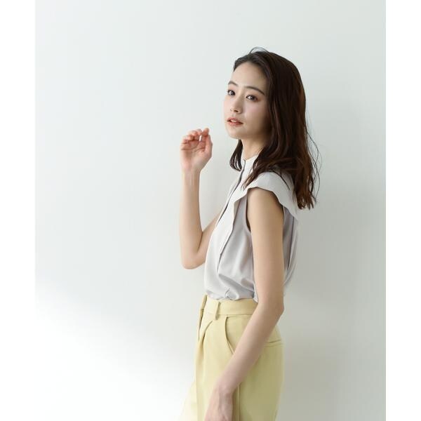 エヌ ナチュラルビューティーベーシック/配色ボタンショルダースリーブ