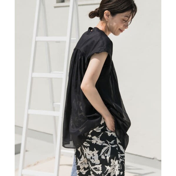 『UR TECH』ボイルギャザーフレンチブラウス URBAN RESEARCH DOORS｜『UR TECH』ボイルギャザーフレンチ