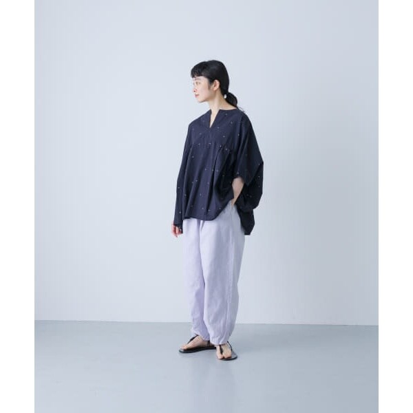 かぐれ（kagure）/ドット刺しゅうワイドプルオーバー