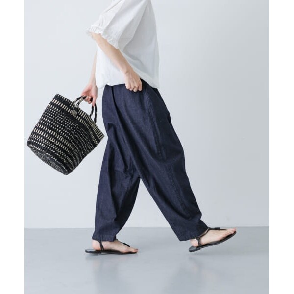 かぐれ デニムボリュームパンツ デニム素材で合わせやすい 人気のボリュームパンツ - かぐれ(カグレ